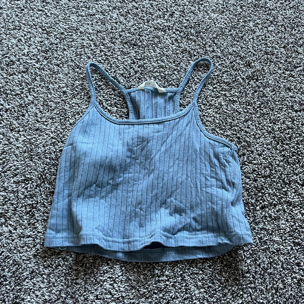 blue tank top